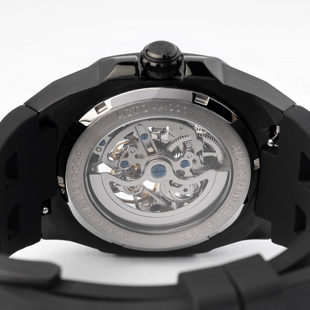 Imagem do relógio A001 Black, mostrando seu design elegante e sofisticado, ideal para o homem moderno que busca estilo e funcionalidade.