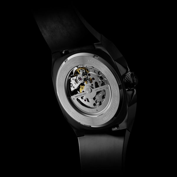 A002 Black