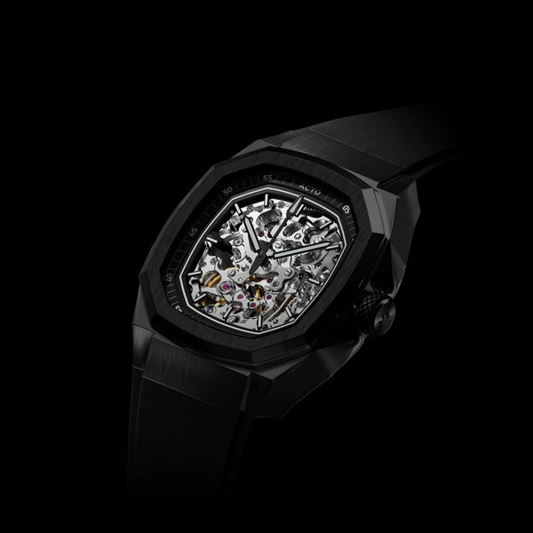 A002 Black